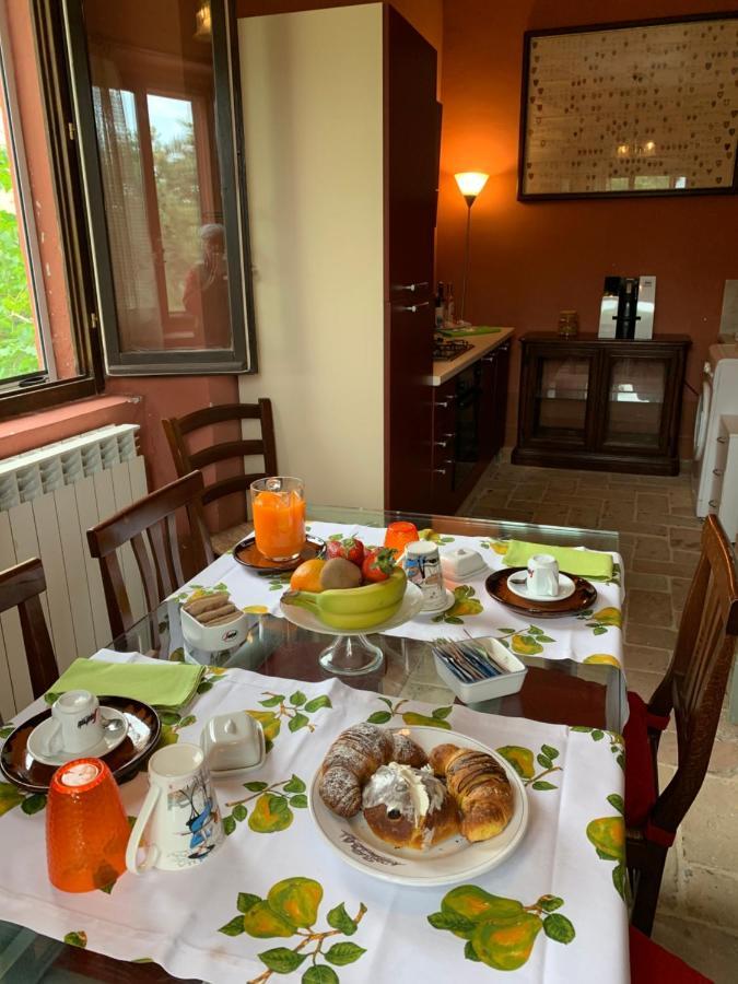 Appartamento Locanda della Cavalleria Trecastelli Esterno foto