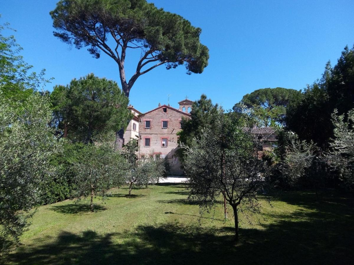 Appartamento Locanda della Cavalleria Trecastelli Esterno foto